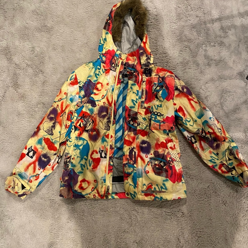 Volcom one of a kind women’s snowboarding jacket!